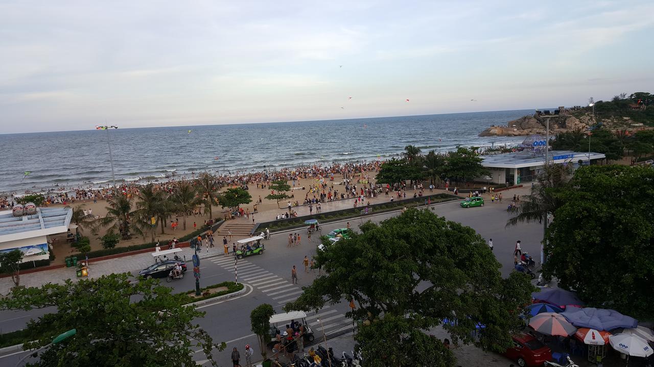 Khach San Ho Guom Hotel Сам Сон Екстериор снимка